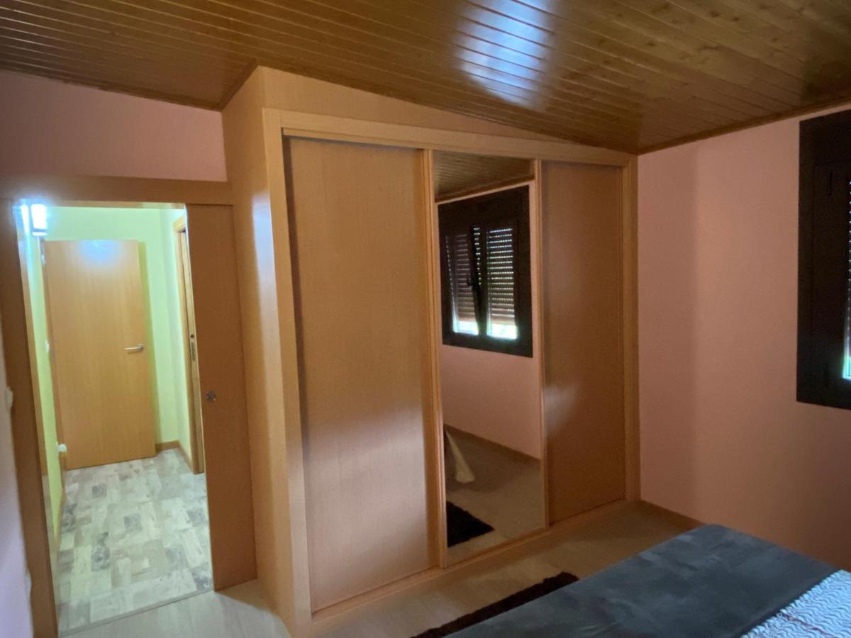 Casa Rural O Carballo Da Pedra La Caniza Luaran gambar