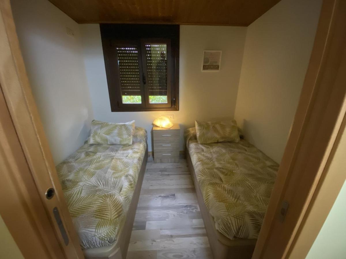 Casa Rural O Carballo Da Pedra La Caniza Luaran gambar