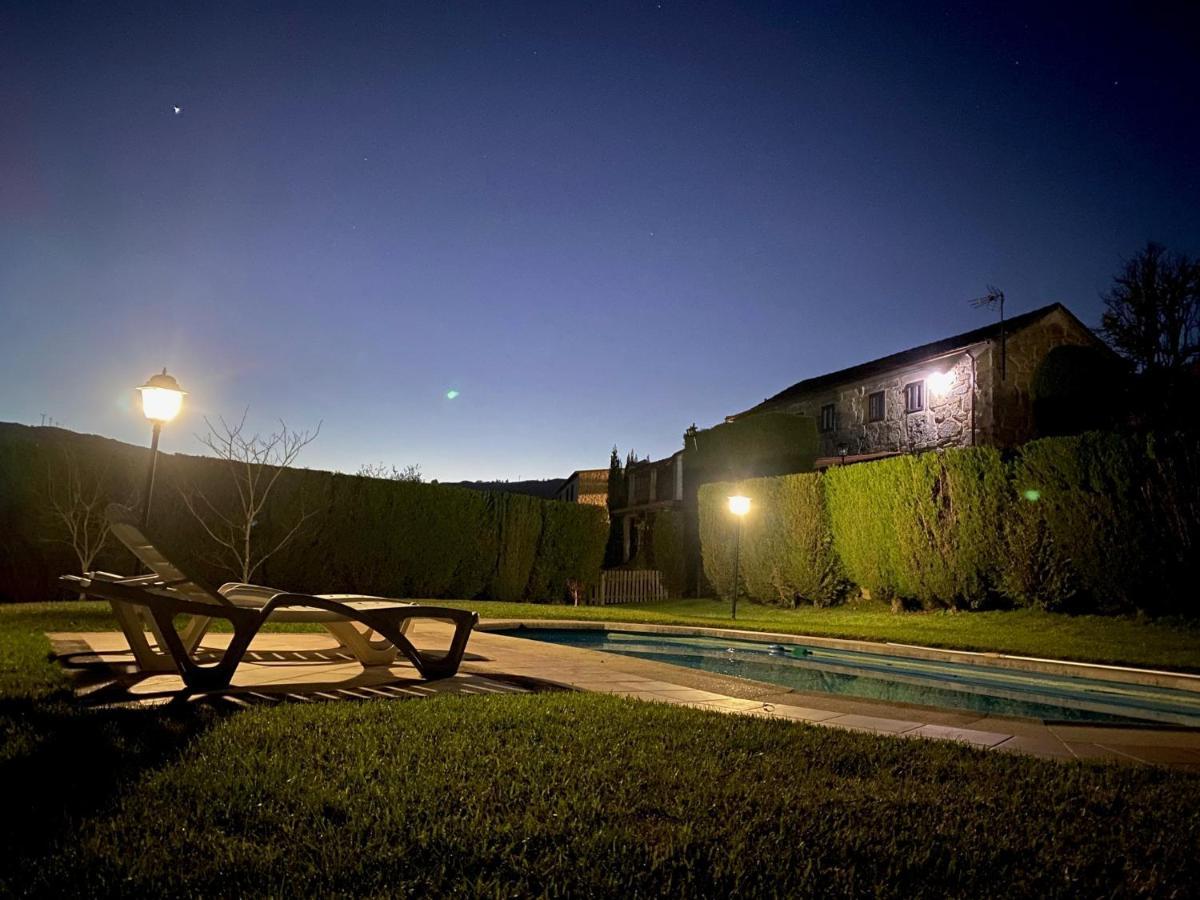 Casa Rural O Carballo Da Pedra La Caniza Luaran gambar