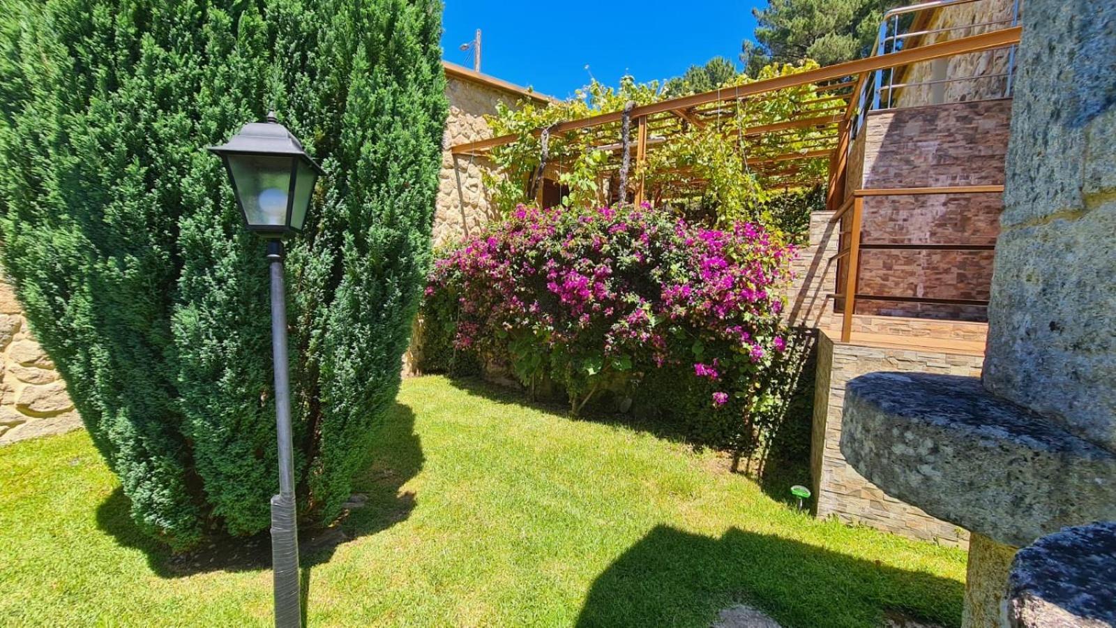 Casa Rural O Carballo Da Pedra La Caniza Luaran gambar