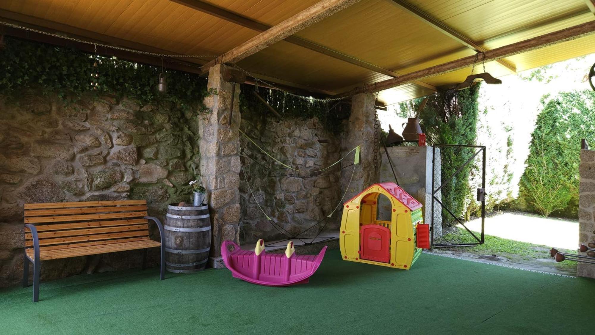 Casa Rural O Carballo Da Pedra La Caniza Luaran gambar